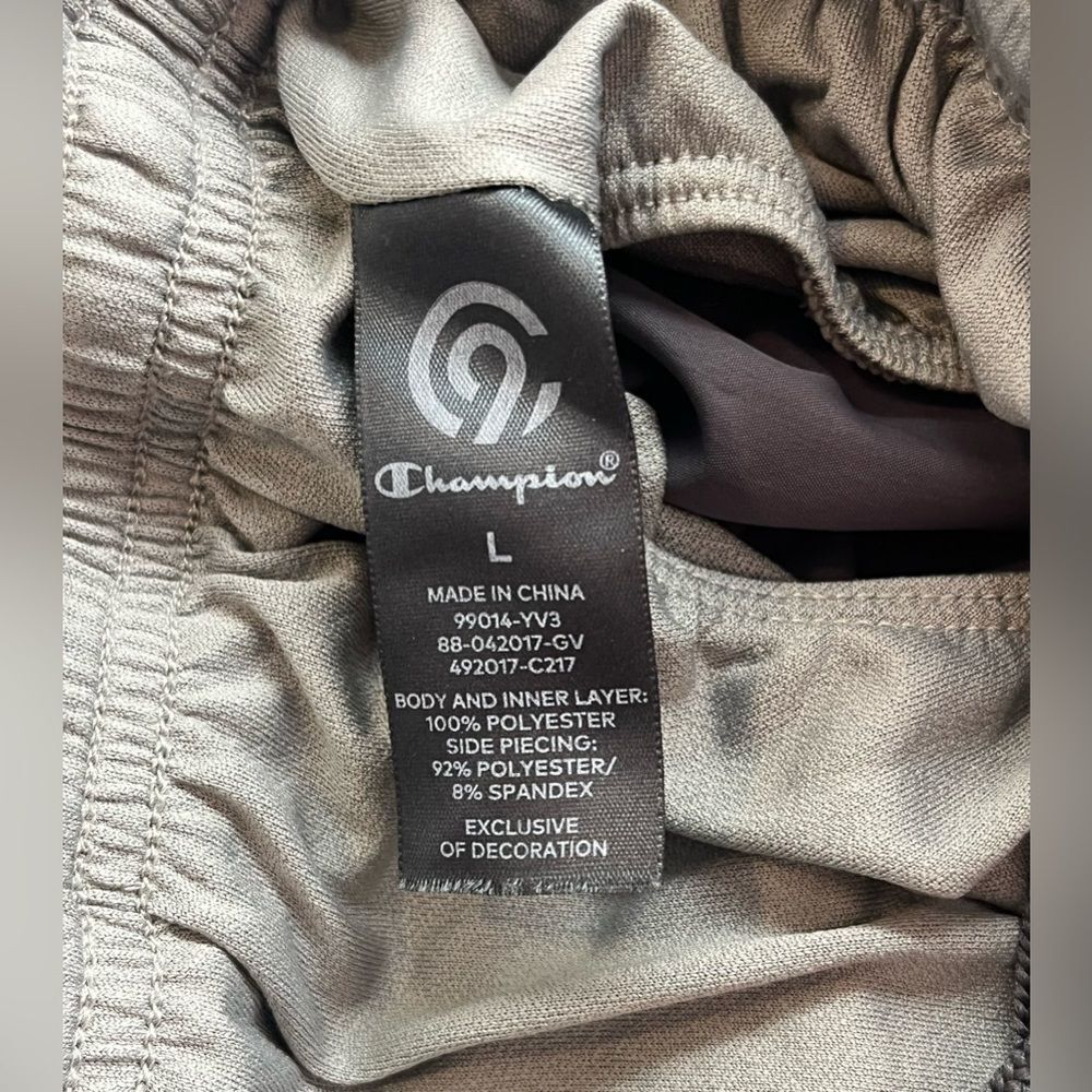 Champion C9 Women’s Gray Athletic Shorts with Back Zipper Pocket & Inner Layer - Picture 12 of 14